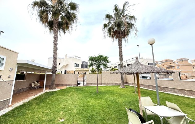 Herverkoop - Villa - Orihuela Costa - Villamartín