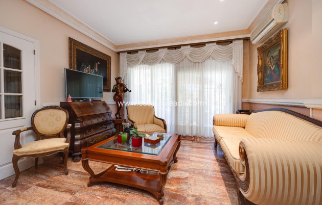 Wiederverkauf - Villa - Torrevieja - Aguas nuevas