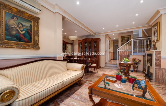 Wiederverkauf - Villa - Torrevieja - Aguas nuevas