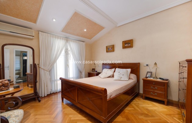 Wiederverkauf - Villa - Torrevieja - Aguas nuevas
