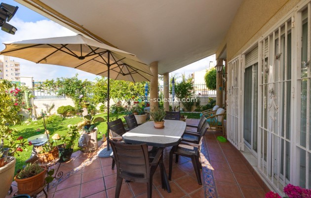 Wiederverkauf - Villa - Torrevieja - Aguas nuevas