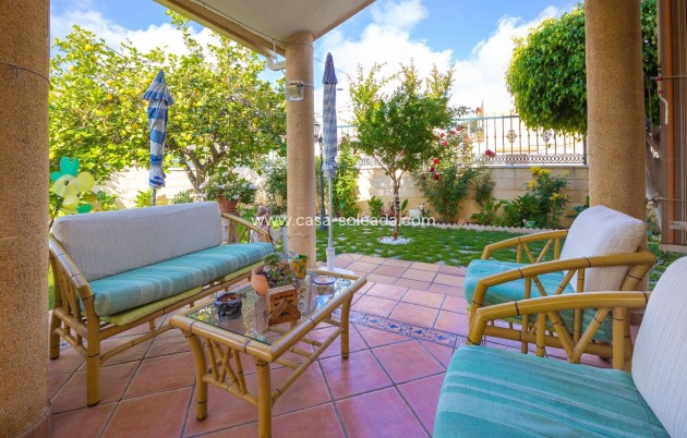 Wiederverkauf - Villa - Torrevieja - Aguas nuevas