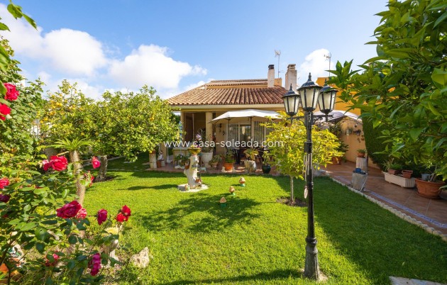 Wiederverkauf - Villa - Torrevieja - Aguas nuevas