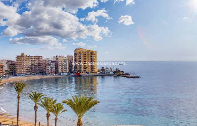 Wiederverkauf - Villa - Torrevieja - Aguas nuevas
