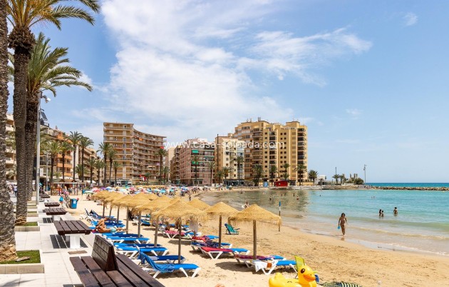 Wiederverkauf - Villa - Torrevieja - Aguas nuevas