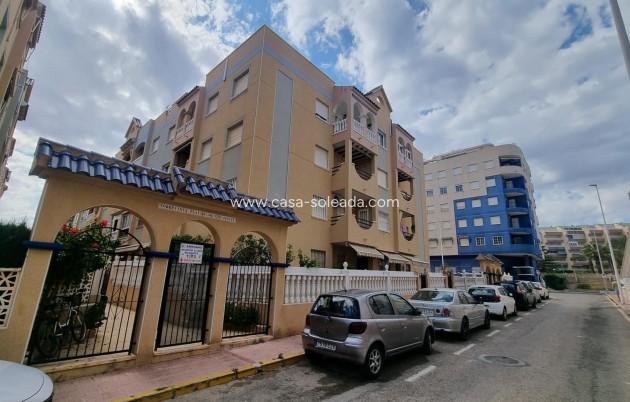 Wiederverkauf - Bungalow - Torrevieja - Playa De La Mata