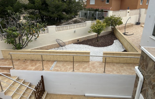 Wiederverkauf - Villa - La Nucía - Costa Blanca
