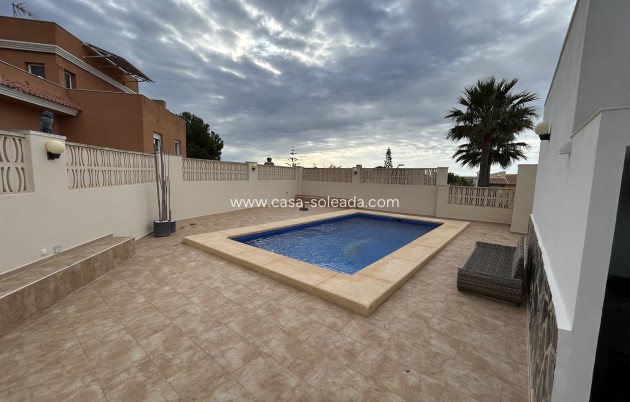 Wiederverkauf - Villa - La Nucía - Costa Blanca