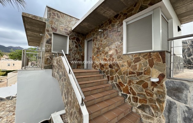 Wiederverkauf - Villa - La Nucía - Costa Blanca