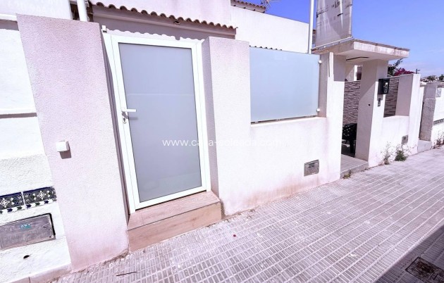 Wiederverkauf - Stadthaus - Orihuela Costa - Las Filipinas