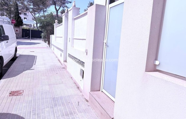 Wiederverkauf - Stadthaus - Orihuela Costa - Las Filipinas