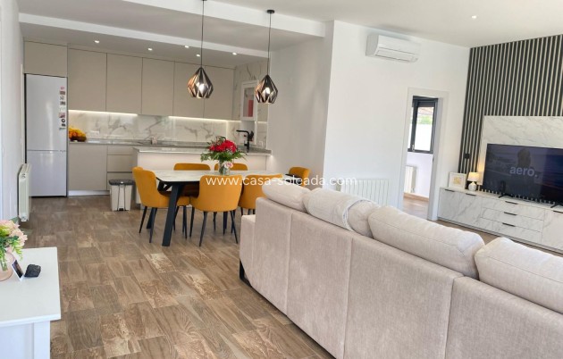Herverkoop - Villa - Orihuela Costa - Costa Blanca