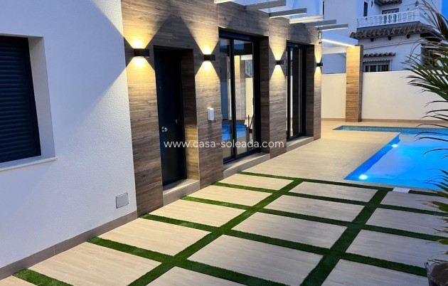 Herverkoop - Villa - Orihuela Costa - Costa Blanca