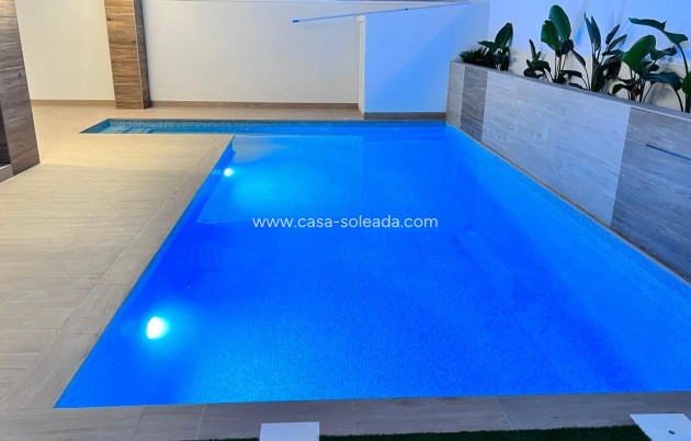 Herverkoop - Villa - Orihuela Costa - Costa Blanca