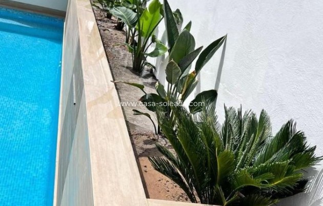 Herverkoop - Villa - Orihuela Costa - Costa Blanca