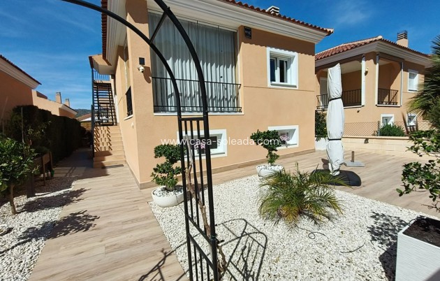 Resale - Villa - La Romana - Inland