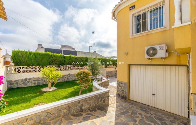 Herverkoop - Villa - Orihuela Costa - Villamartín