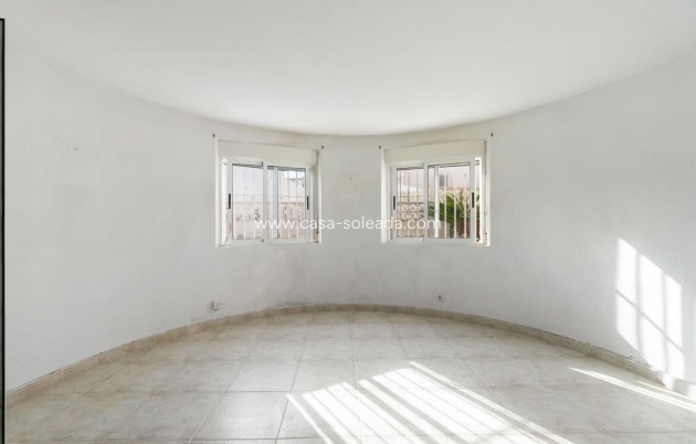 Herverkoop - Villa - Orihuela Costa - Villamartín