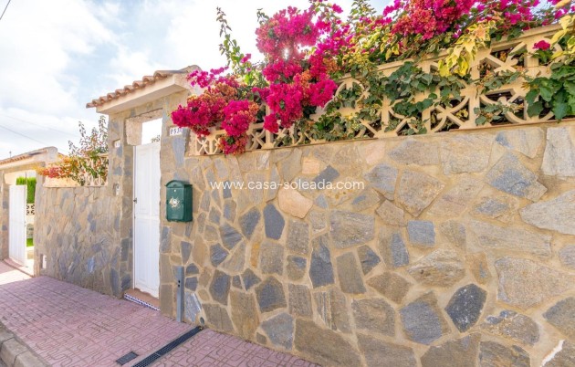 Herverkoop - Villa - Orihuela Costa - Villamartín