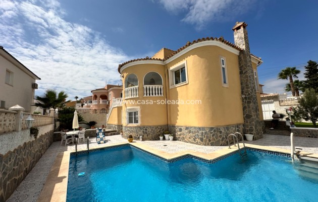 Herverkoop - Villa - Orihuela Costa - Villamartín