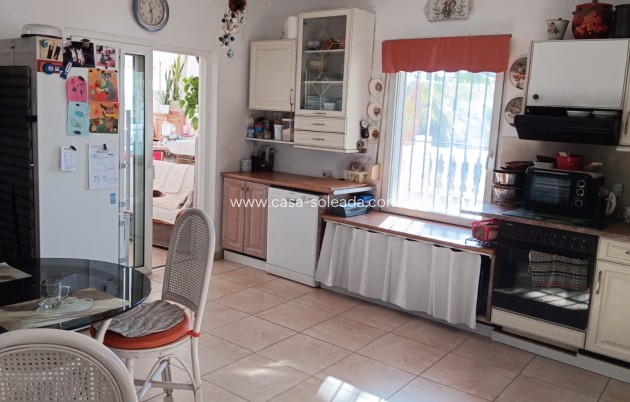 Wiederverkauf - Villa - La Nucía - Costa Blanca