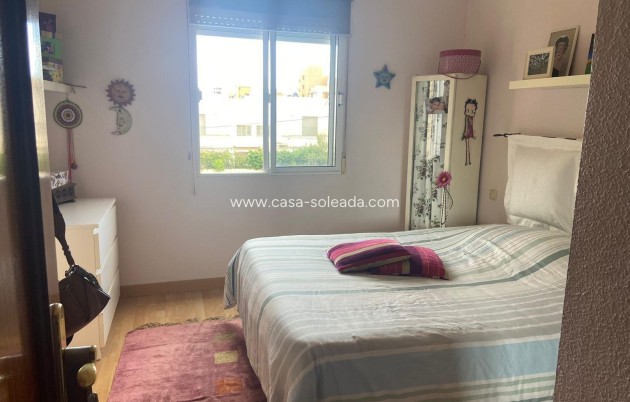 Wiederverkauf - Villa - Orihuela Costa - Punta Prima