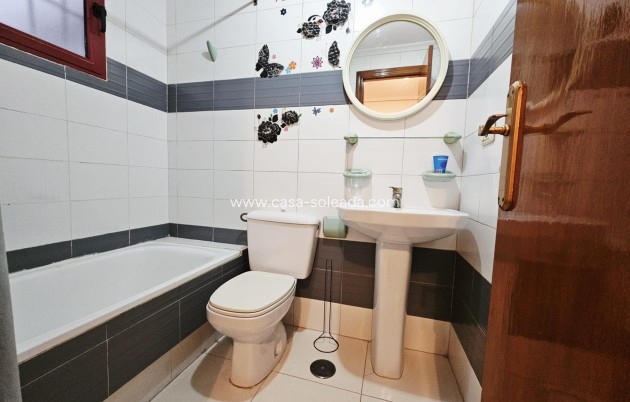 Herverkoop - Appartement / flat - Guardamar del Segura - Pueblo