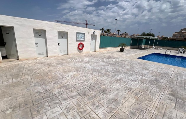 Herverkoop - Bungalow - Torrevieja - La Siesta