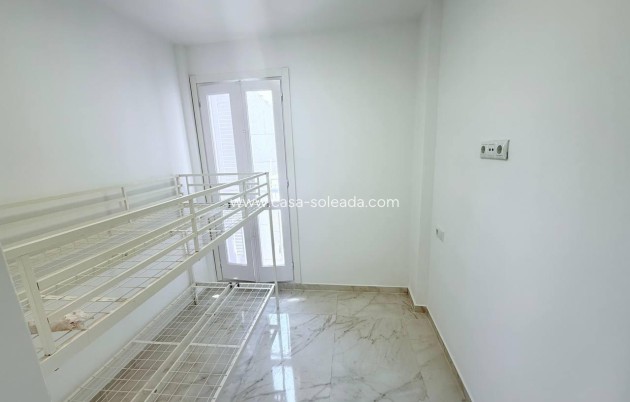 Wiederverkauf - Wohnung - Torrevieja - Acequion