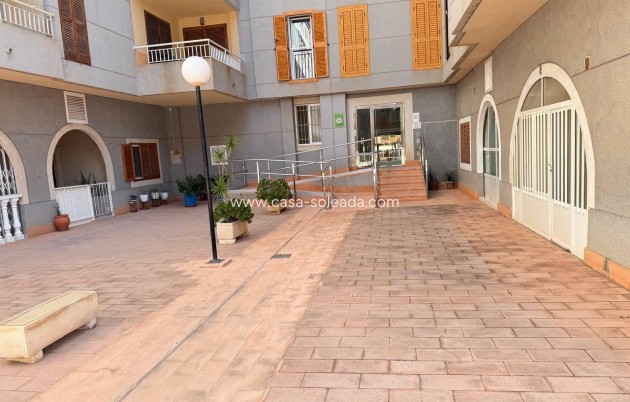 Wiederverkauf - Wohnung - Torrevieja - Acequion