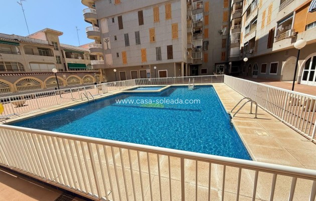 Wiederverkauf - Wohnung - Torrevieja - Acequion