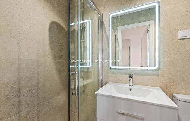 Herverkoop - Appartement / flat - Torrevieja - Punta Prima