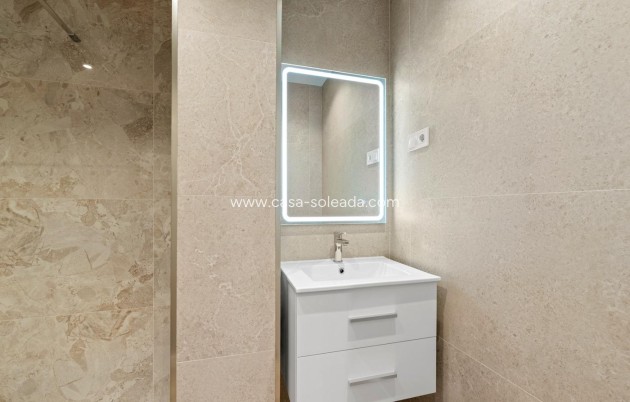 Herverkoop - Appartement / flat - Torrevieja - Punta Prima