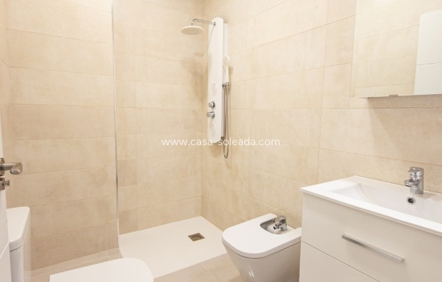 Wiederverkauf - Wohnung - Torrevieja - El Acequión - Los Náufragos