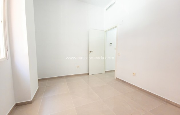 Wiederverkauf - Wohnung - Torrevieja - El Acequión - Los Náufragos