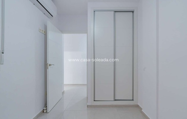 Herverkoop - Flat - Torrevieja - Avenida Habaneras - Curva de Palangre