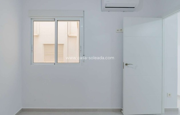 Herverkoop - Flat - Torrevieja - Avenida Habaneras - Curva de Palangre