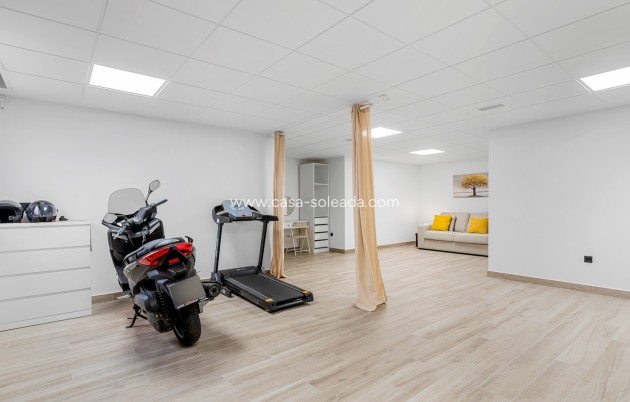 Wiederverkauf - Villa - Torrevieja - Los Balcones