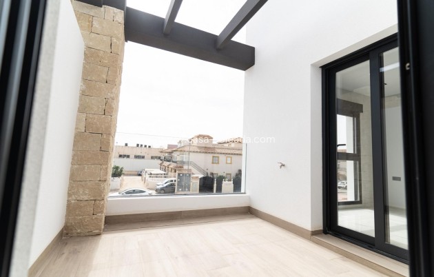 Neue Gebäude - Villa - Orihuela Costa - Punta Prima