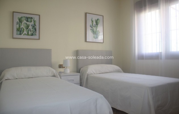 Neue Gebäude - Villa - Torrevieja - Los Altos