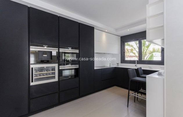 Neue Gebäude - Villa - Orihuela Costa - Campoamor
