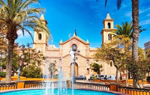 Neue Gebäude - Villa - Torrevieja - Aguas nuevas