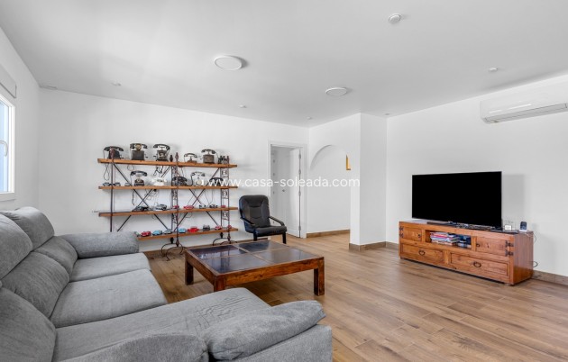 Revente - Villa - Los Montesinos