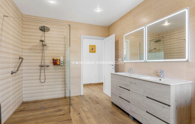 Revente - Villa - Los Montesinos