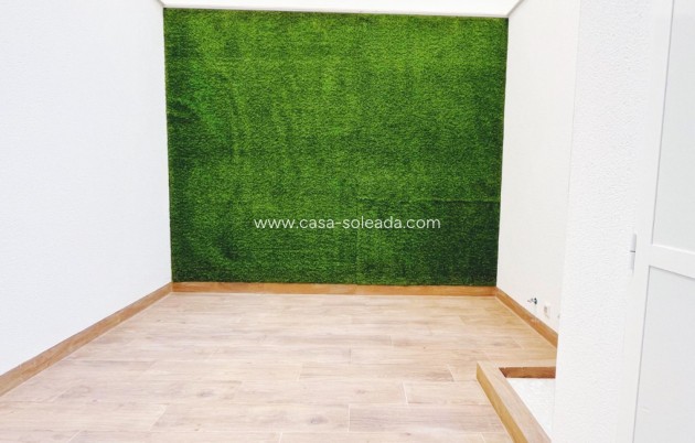 Resale - Apartment / flat - Torrevieja - Costa Blanca