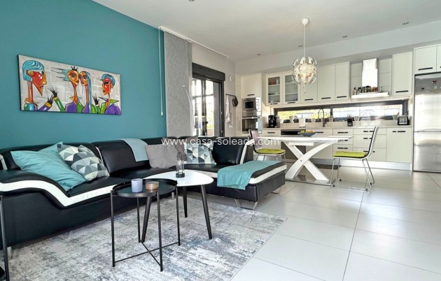 Herverkoop - Bungalow - Orihuela Costa - Costa Blanca