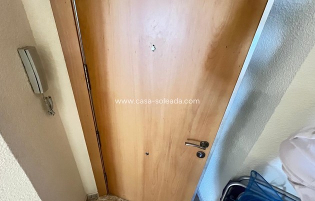 Resale - Apartment / flat - Torrevieja - Center