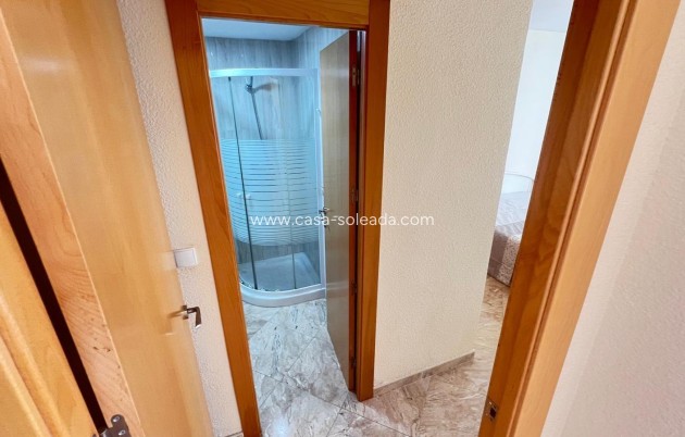 Resale - Apartment / flat - Torrevieja - Center