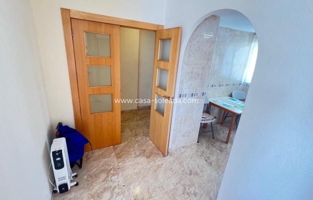 Resale - Apartment / flat - Torrevieja - Center