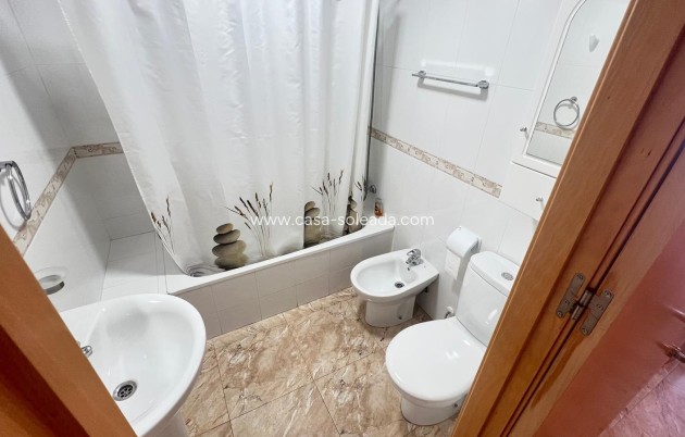 Resale - Apartment / flat - Torrevieja - Center